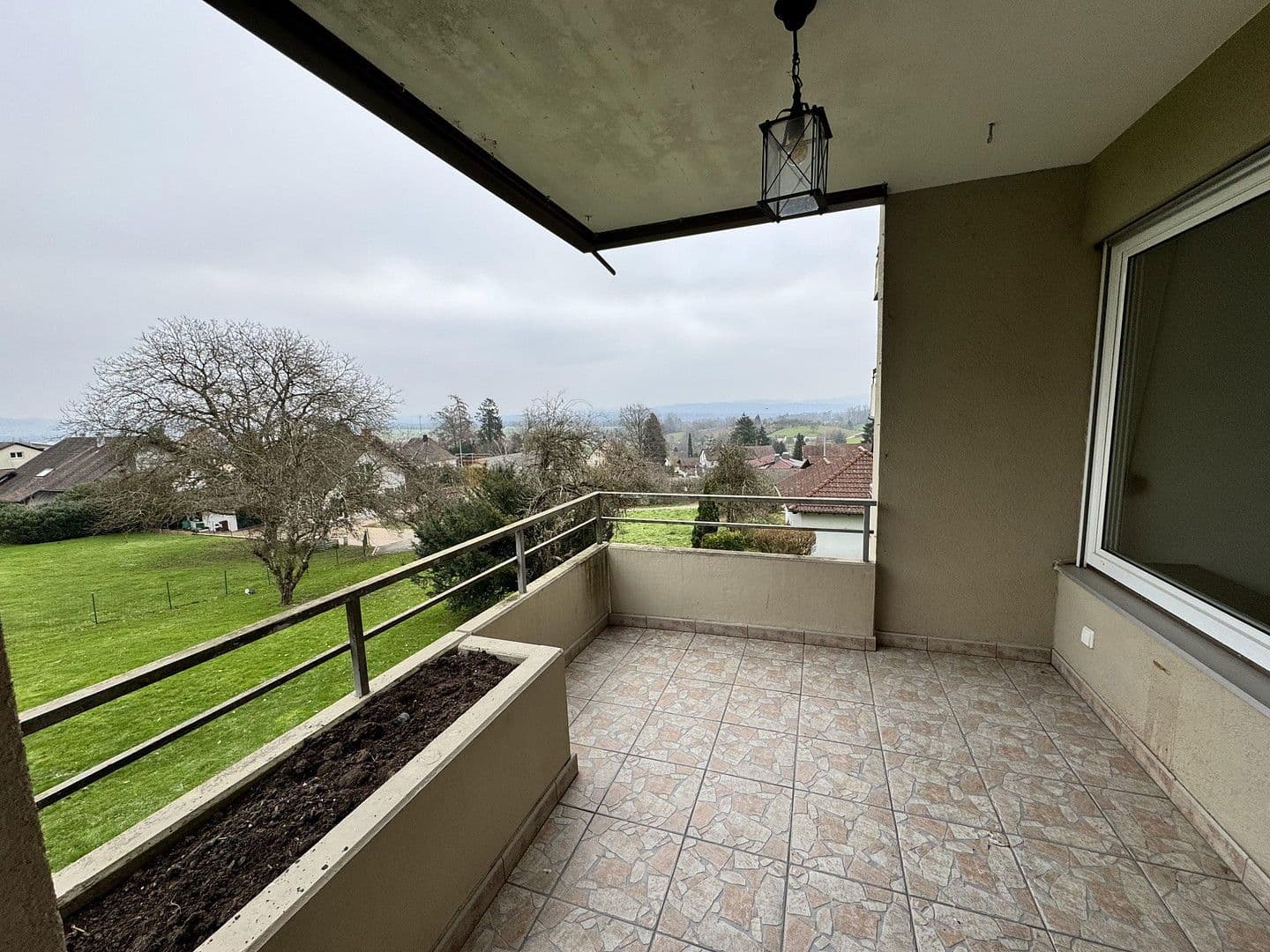 3 bedroom with open-plan kitchen flat to rent, 95 m², Lottstetten, Baden-Württemberg 3 bedroom with open-plan kitchen flat to rent, 95 m², Lottstetten, Baden-Württemberg