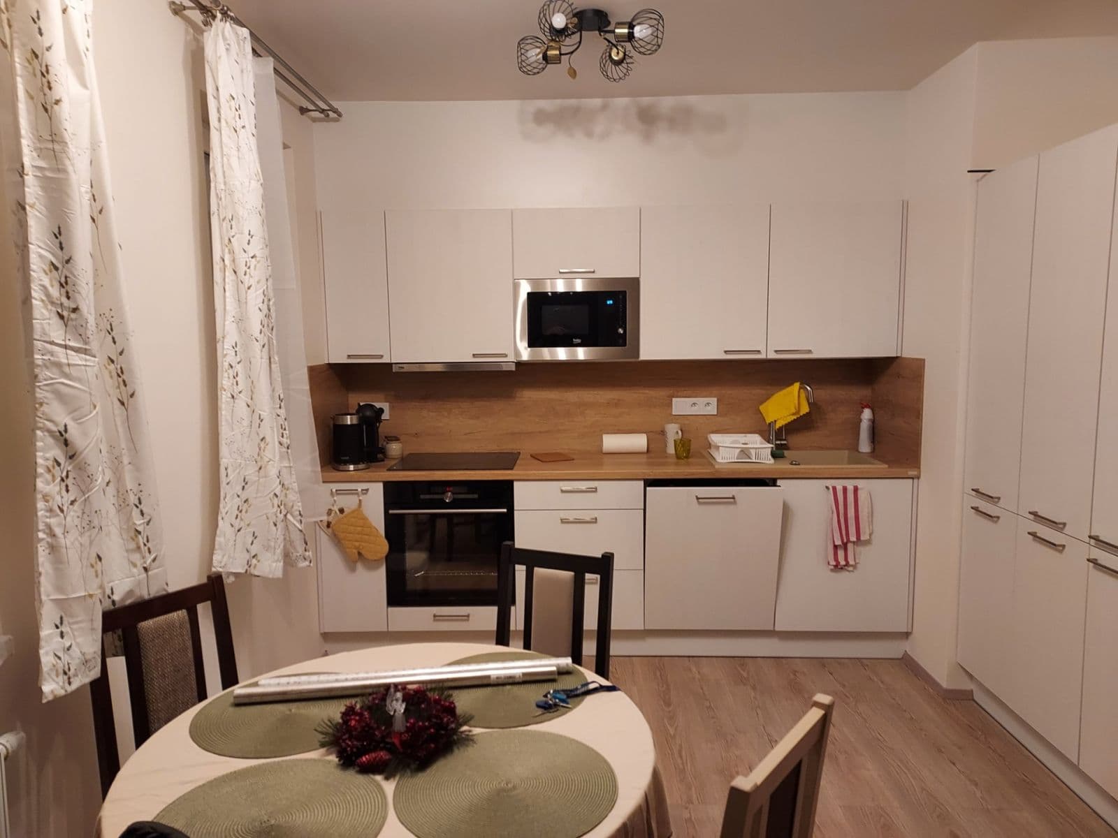 2 bedroom with open-plan kitchen flat to rent, 63 m², Miloše Havla, Prague, Prague 2 bedroom with open-plan kitchen flat to rent, 63 m², Miloše Havla, Prague, Prague