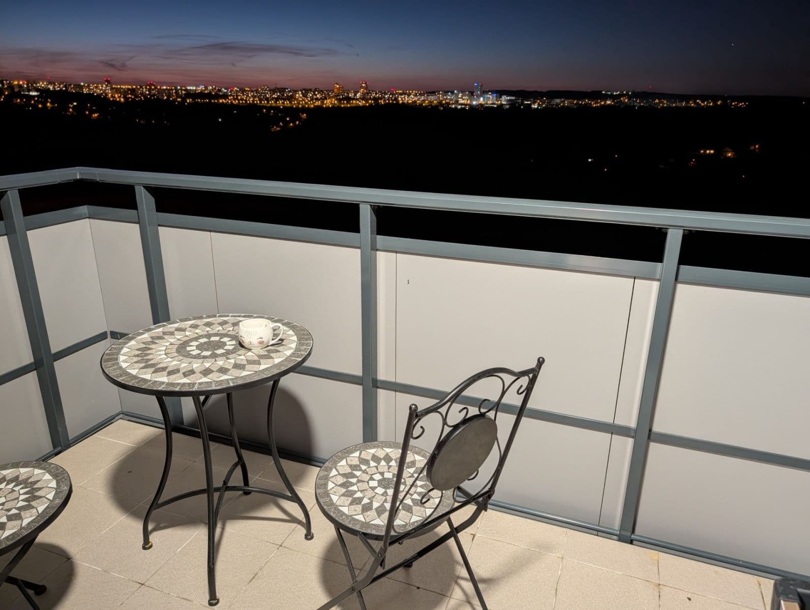 2 bedroom with open-plan kitchen flat to rent, 63 m², Miloše Havla, Prague, Prague 2 bedroom with open-plan kitchen flat to rent, 63 m², Miloše Havla, Prague, Prague