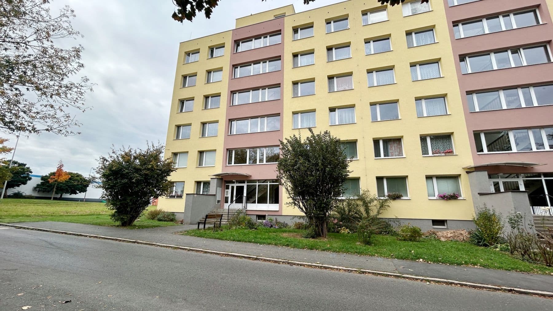 1 bedroom with open-plan kitchen flat to rent, 42 m², Rimavské Soboty, Kolín, Středočeský Region 1 bedroom with open-plan kitchen flat to rent, 42 m², Rimavské Soboty, Kolín, Středočeský Region