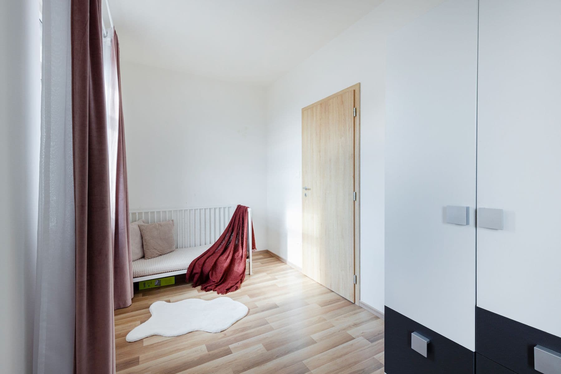 3 bedroom with open-plan kitchen flat for sale, 75 m², Karla Guta, Prague, Prague 3 bedroom with open-plan kitchen flat for sale, 75 m², Karla Guta, Prague, Prague