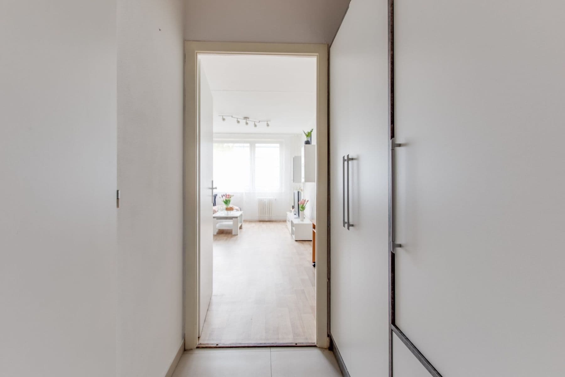 1 bedroom with open-plan kitchen flat to rent, 41 m², Pod Lysinami, Prague, Prague 1 bedroom with open-plan kitchen flat to rent, 41 m², Pod Lysinami, Prague, Prague