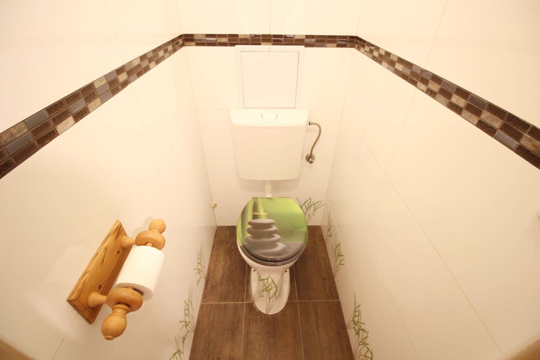 2 bedroom with open-plan kitchen flat to rent, 72 m², Mělnická, Líbeznice, Středočeský Region 2 bedroom with open-plan kitchen flat to rent, 72 m², Mělnická, Líbeznice, Středočeský Region