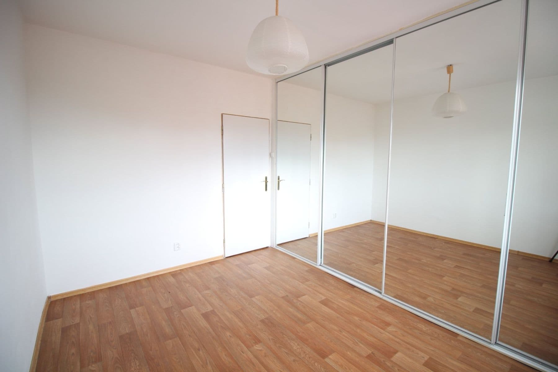 2 bedroom with open-plan kitchen flat to rent, 72 m², Mělnická, Líbeznice, Středočeský Region 2 bedroom with open-plan kitchen flat to rent, 72 m², Mělnická, Líbeznice, Středočeský Region