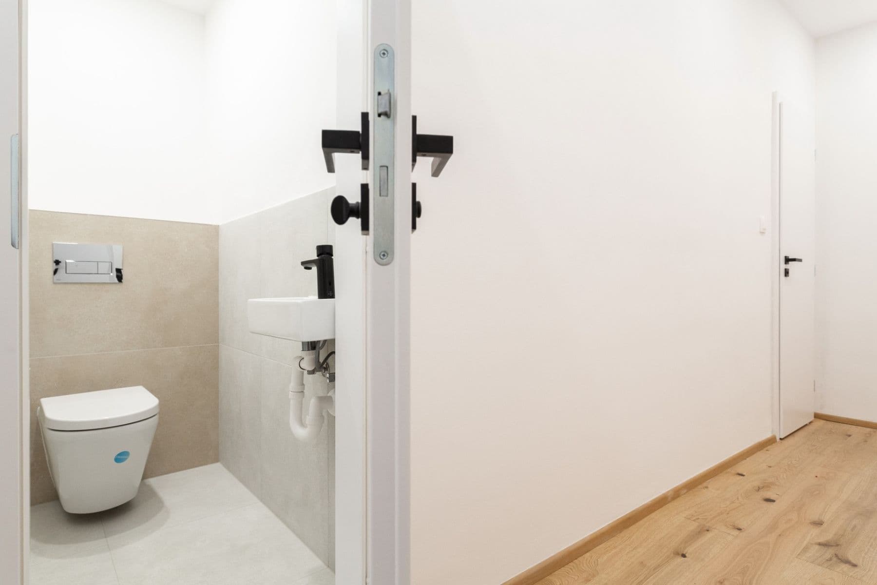 2 bedroom with open-plan kitchen flat for sale, 72 m², Legerova, Prague, Prague 2 bedroom with open-plan kitchen flat for sale, 72 m², Legerova, Prague, Prague