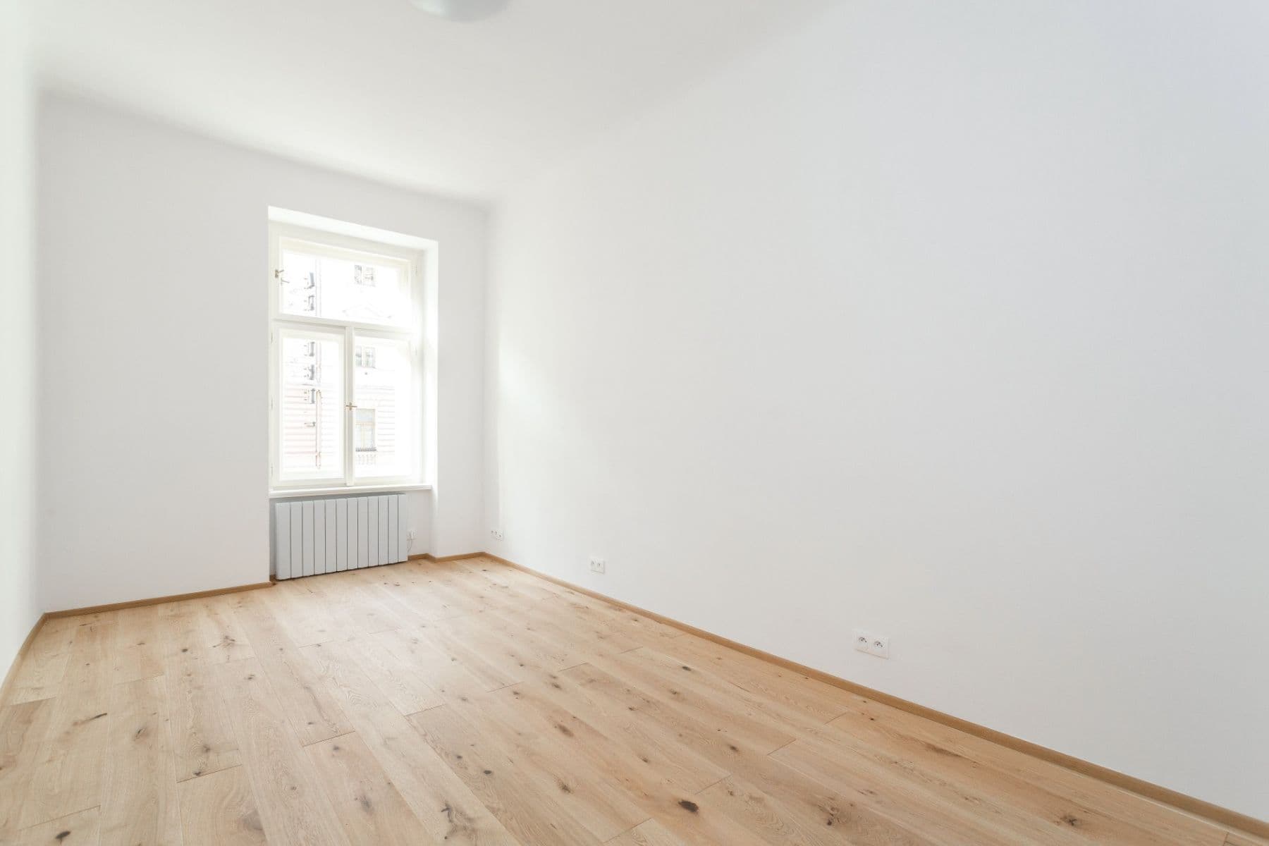 2 bedroom with open-plan kitchen flat for sale, 72 m², Legerova, Prague, Prague 2 bedroom with open-plan kitchen flat for sale, 72 m², Legerova, Prague, Prague