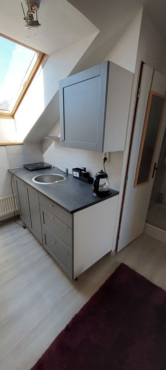 Studio flat to rent, 20 m², Savojská, Prague, Prague Studio flat to rent, 20 m², Savojská, Prague, Prague