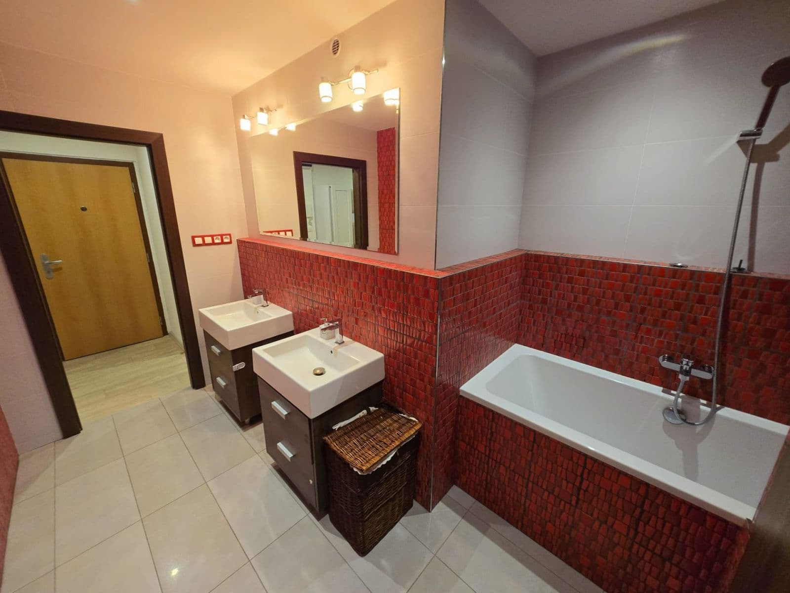 2 bedroom with open-plan kitchen flat for sale, 78 m², Lupáčova, Prague, Prague 2 bedroom with open-plan kitchen flat for sale, 78 m², Lupáčova, Prague, Prague