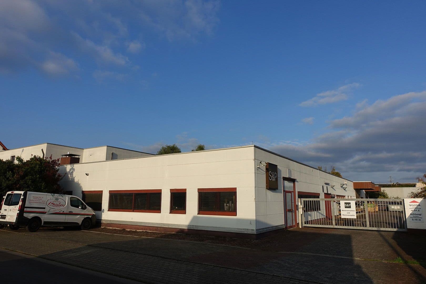 non-residential property for sale, 3,383 m², Zeppelinring 12-14, Mühlheim am Main, Hesse non-residential property for sale, 3,383 m², Zeppelinring 12-14, Mühlheim am Main, Hesse