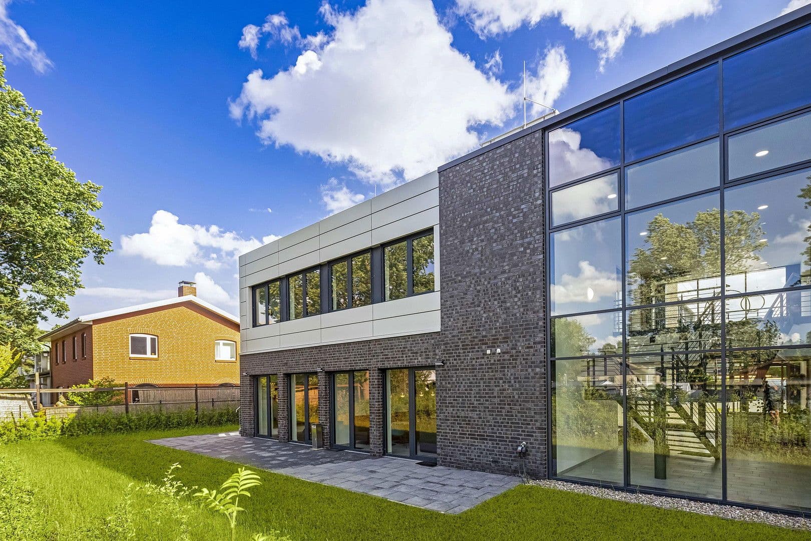 office for sale, 1,245 m², Theodor-Storm-Straße 31, Quickborn, Schleswig-Holstein office for sale, 1,245 m², Theodor-Storm-Straße 31, Quickborn, Schleswig-Holstein