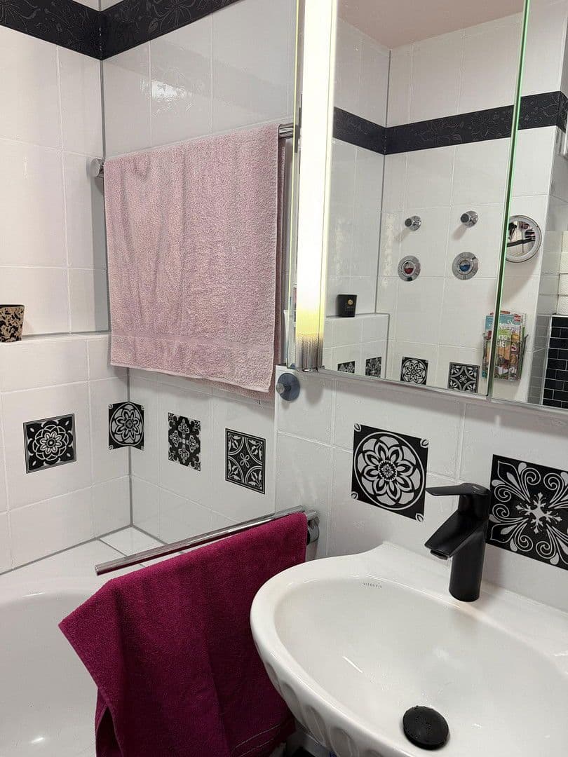 1 bedroom with open-plan kitchen flat for sale, 74 m², Frankenstr. 14, Bubenreuth, Bavaria 1 bedroom with open-plan kitchen flat for sale, 74 m², Frankenstr. 14, Bubenreuth, Bavaria