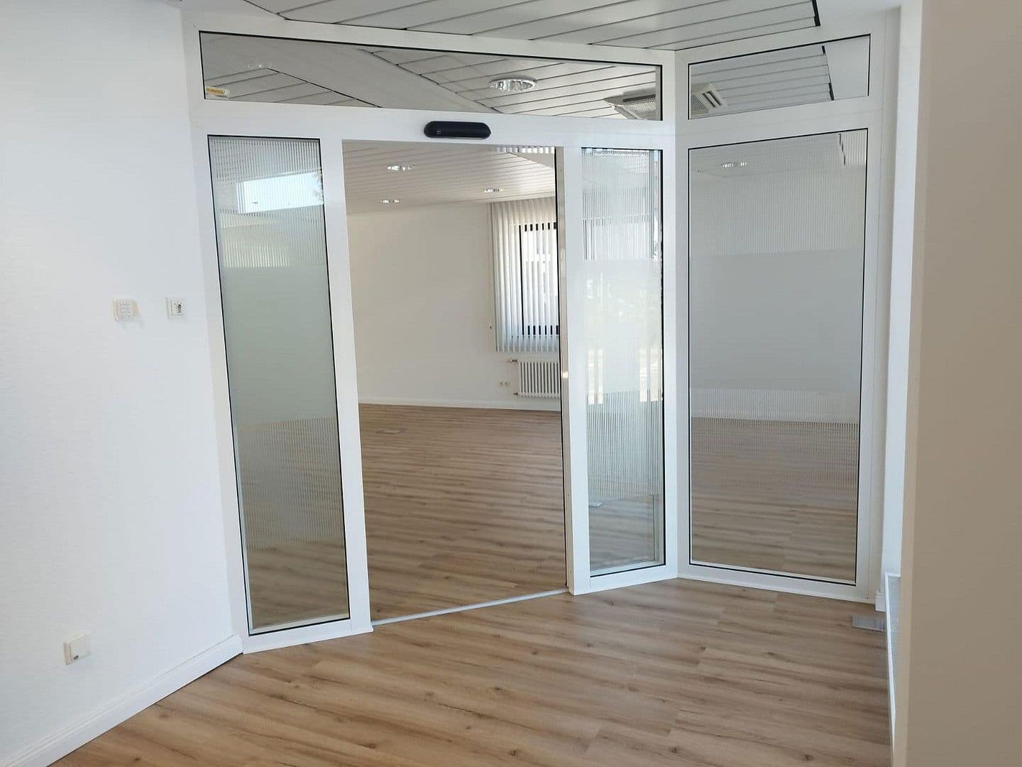 office to rent, 130 m², Pfingstbrunnenstraße 1b, Schwalbach am Taunus, Hesse office to rent, 130 m², Pfingstbrunnenstraße 1b, Schwalbach am Taunus, Hesse