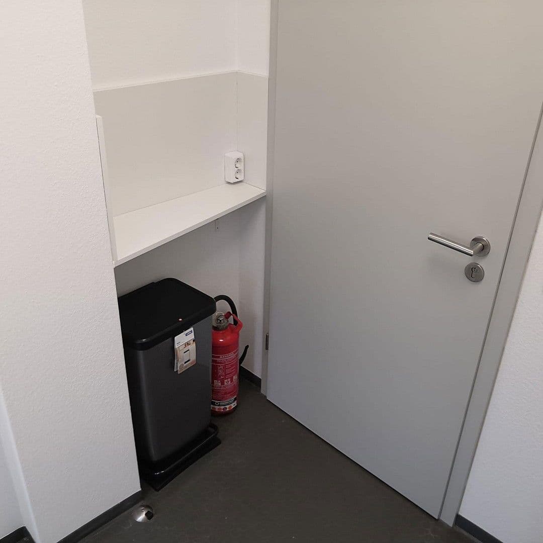 office to rent, 130 m², Pfingstbrunnenstraße 1b, Schwalbach am Taunus, Hesse office to rent, 130 m², Pfingstbrunnenstraße 1b, Schwalbach am Taunus, Hesse