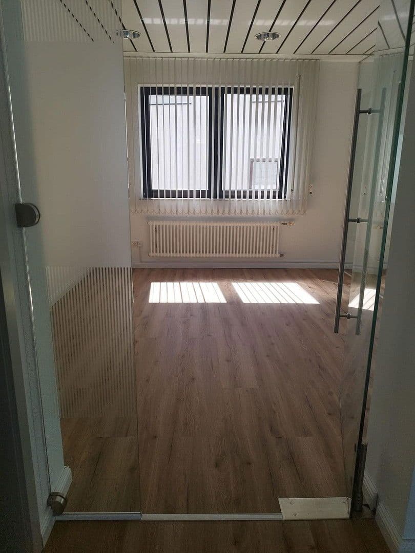 office to rent, 130 m², Pfingstbrunnenstraße 1b, Schwalbach am Taunus, Hesse office to rent, 130 m², Pfingstbrunnenstraße 1b, Schwalbach am Taunus, Hesse