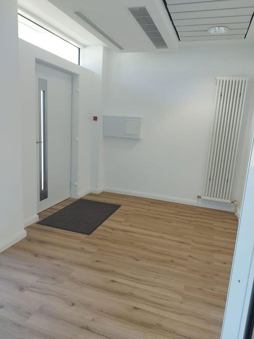office to rent, 130 m², Pfingstbrunnenstraße 1b, Schwalbach am Taunus, Hesse office to rent, 130 m², Pfingstbrunnenstraße 1b, Schwalbach am Taunus, Hesse