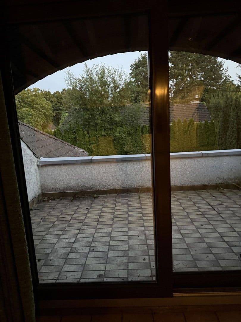 3 bedroom flat to rent, 101 m², Hüttenallee 35, Krefeld, North Rhine-Westphalia 3 bedroom flat to rent, 101 m², Hüttenallee 35, Krefeld, North Rhine-Westphalia