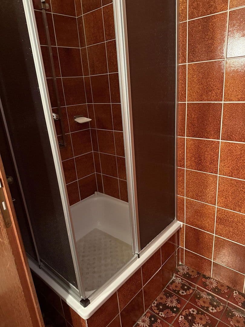 3 bedroom flat to rent, 101 m², Hüttenallee 35, Krefeld, North Rhine-Westphalia 3 bedroom flat to rent, 101 m², Hüttenallee 35, Krefeld, North Rhine-Westphalia