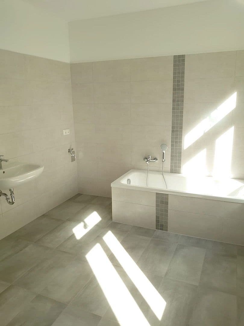 2 bedroom flat to rent, 94 m², Humboldtstraße 8, Reichenbach, Saxony 2 bedroom flat to rent, 94 m², Humboldtstraße 8, Reichenbach, Saxony