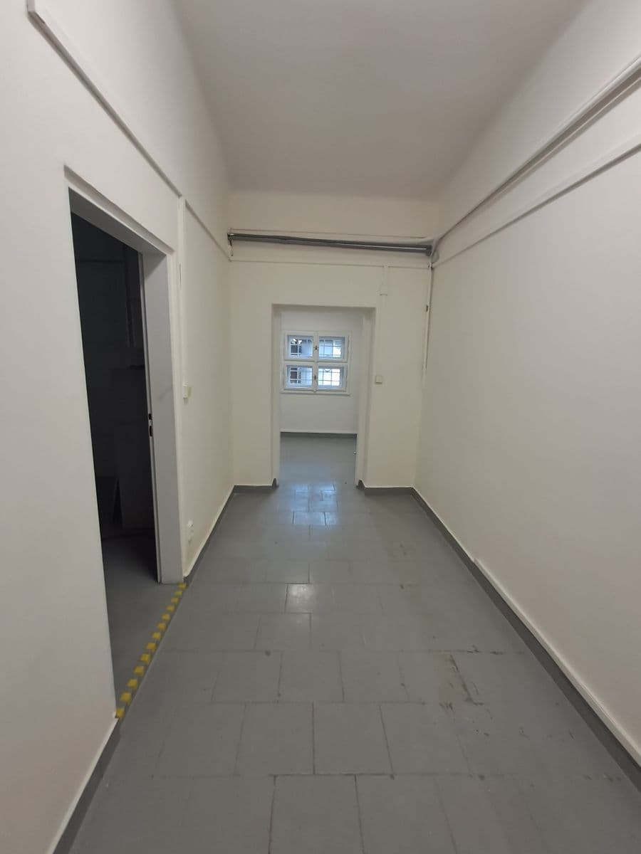 non-residential property to rent, 110 m², V Potočkách, Prague, Prague non-residential property to rent, 110 m², V Potočkách, Prague, Prague