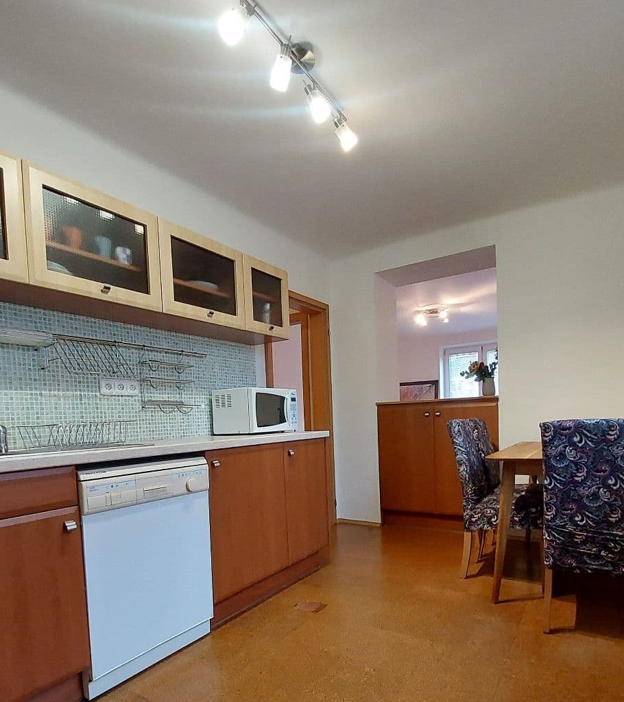 2 bedroom flat to rent, 61 m², Na Šťáhlavce, Prague, Prague 2 bedroom flat to rent, 61 m², Na Šťáhlavce, Prague, Prague