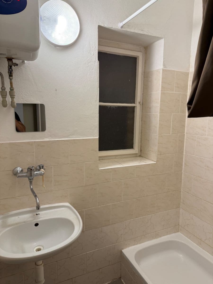 non-residential property to rent, 52 m², Čechova, Prague, Prague non-residential property to rent, 52 m², Čechova, Prague, Prague