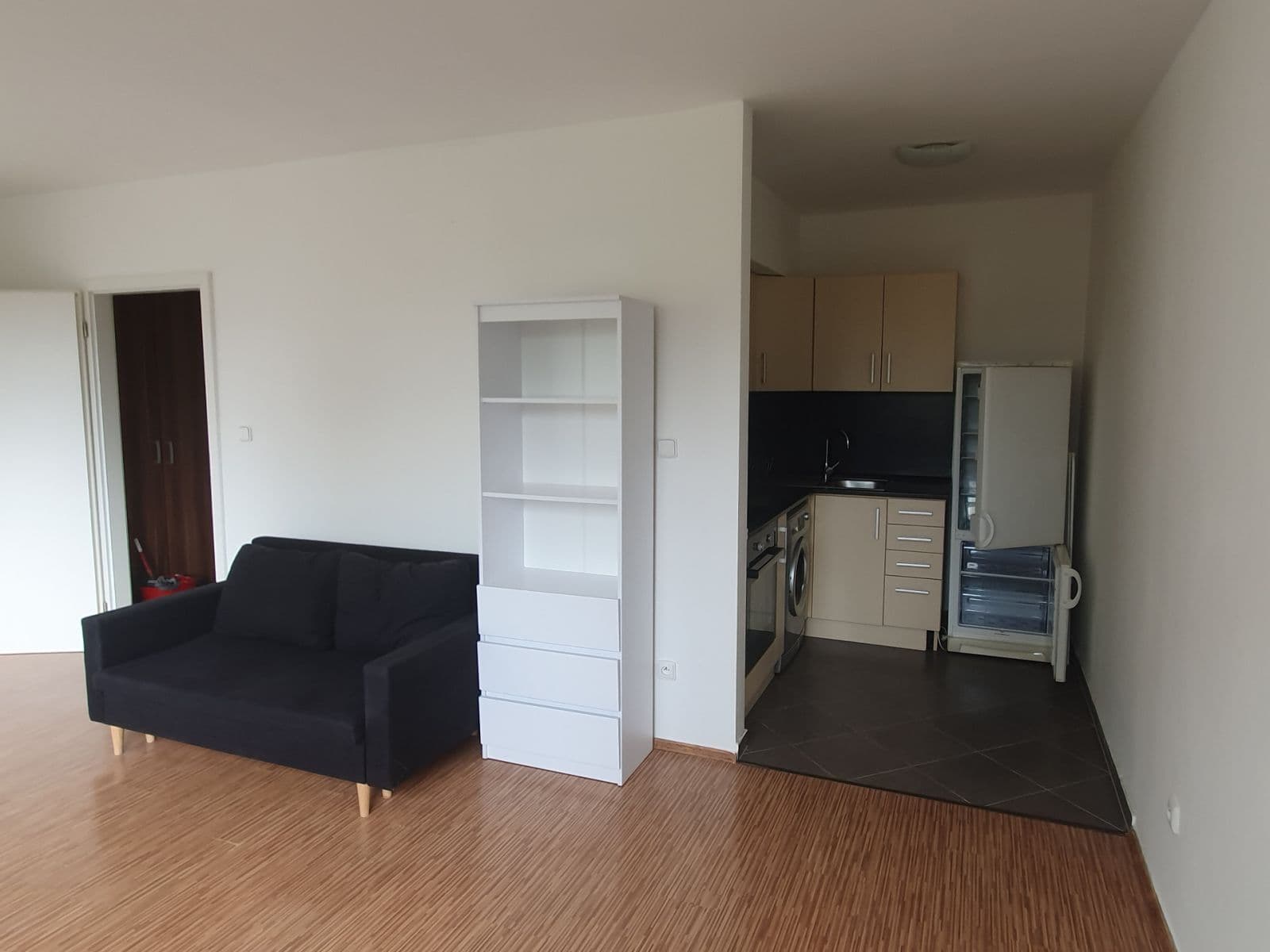 Studio flat to rent, 34 m², Morseova, Prague, Prague Studio flat to rent, 34 m², Morseova, Prague, Prague