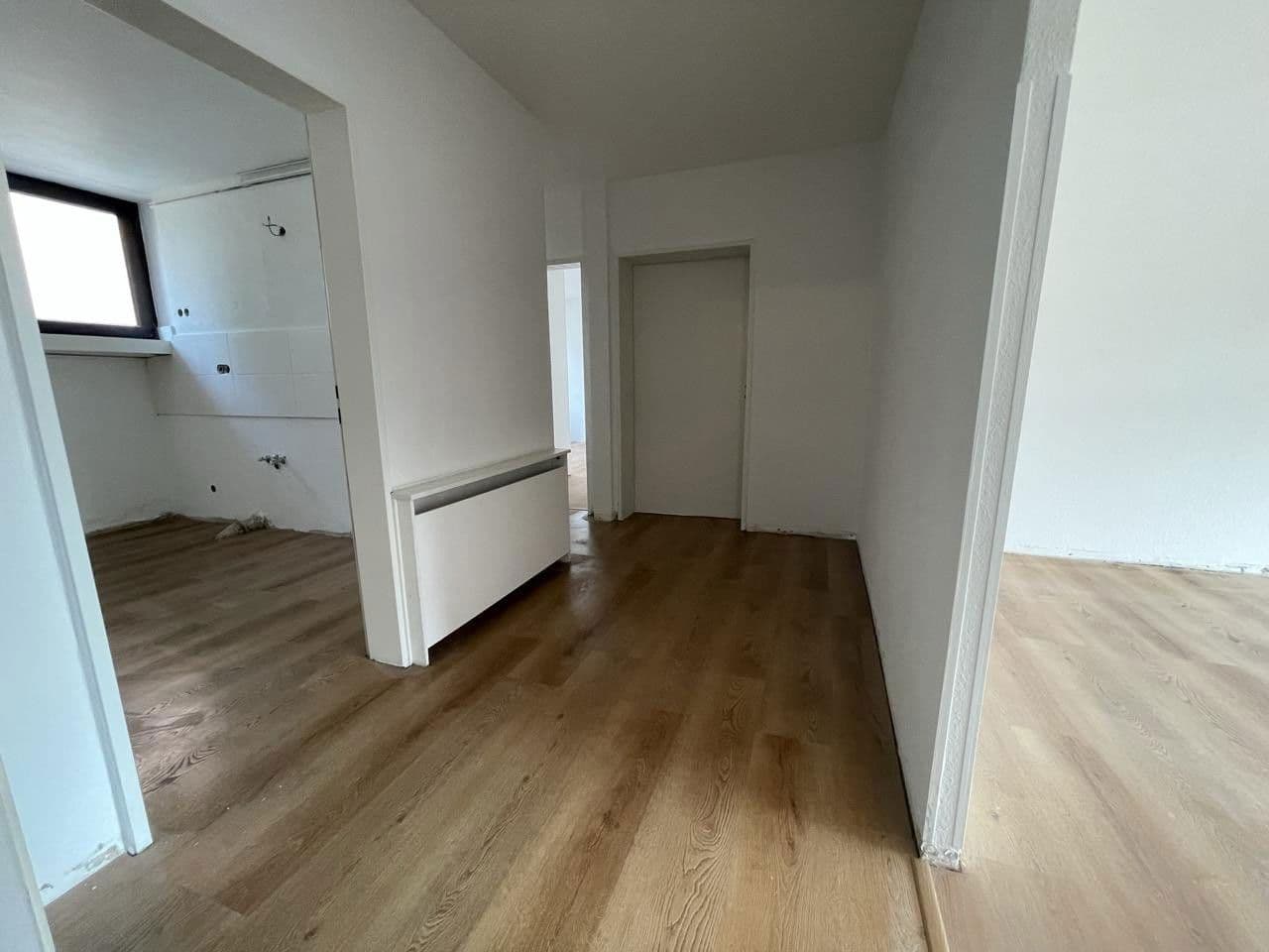 4 bedroom flat for sale, 99 m², Erich-Ollenhauer-Straße, Düsseldorf, North Rhine-Westphalia 4 bedroom flat for sale, 99 m², Erich-Ollenhauer-Straße, Düsseldorf, North Rhine-Westphalia