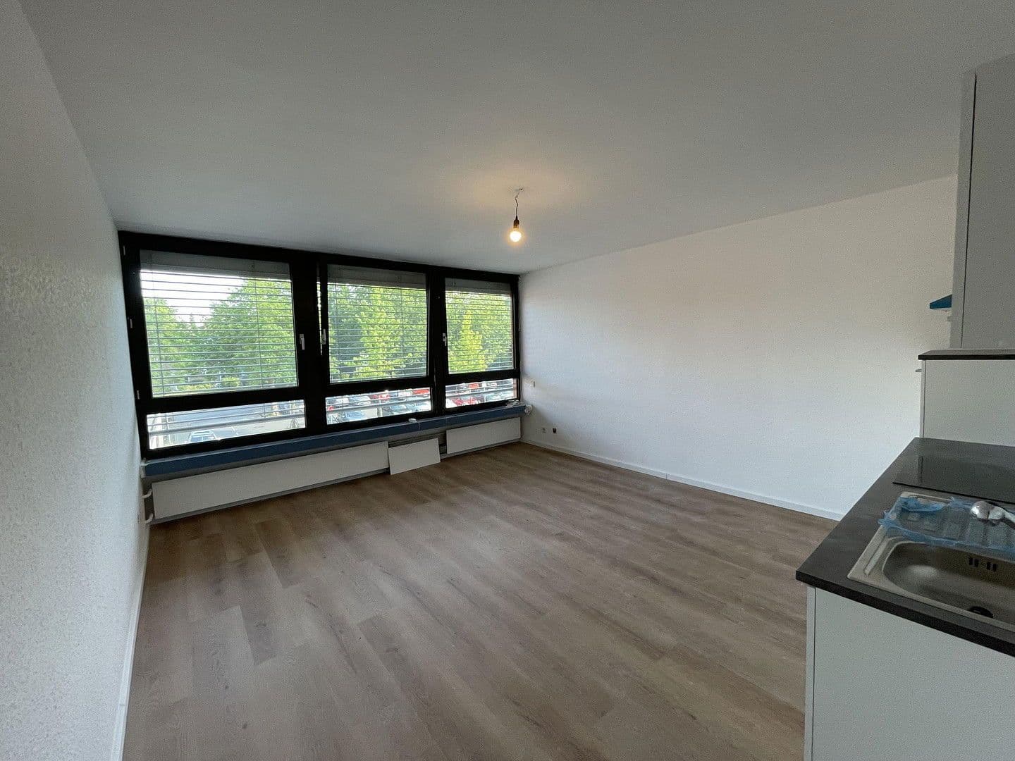 Studio flat for sale, 28 m², Erich-Ollenhauer-Straße, Düsseldorf, North Rhine-Westphalia Studio flat for sale, 28 m², Erich-Ollenhauer-Straße, Düsseldorf, North Rhine-Westphalia