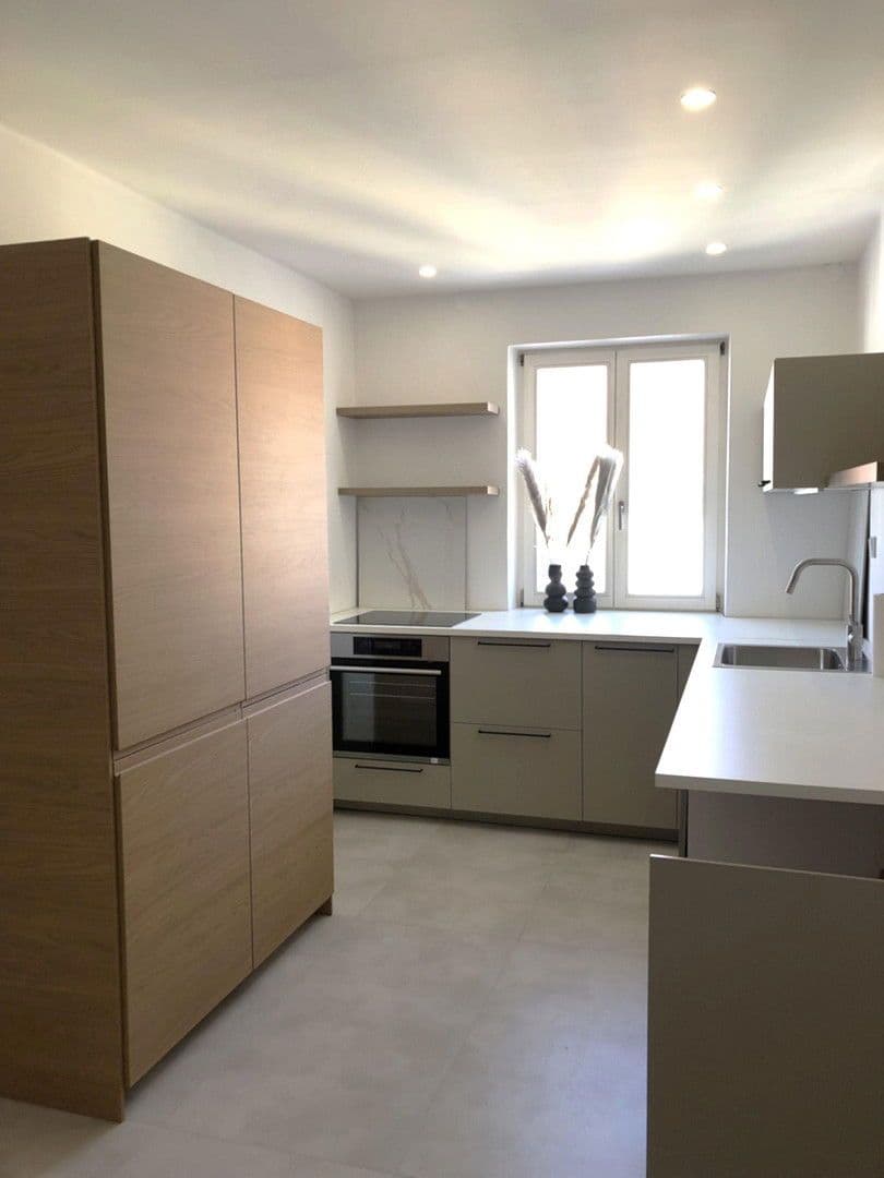 2 bedroom with open-plan kitchen flat for sale, 98 m², München, Bavaria 2 bedroom with open-plan kitchen flat for sale, 98 m², München, Bavaria