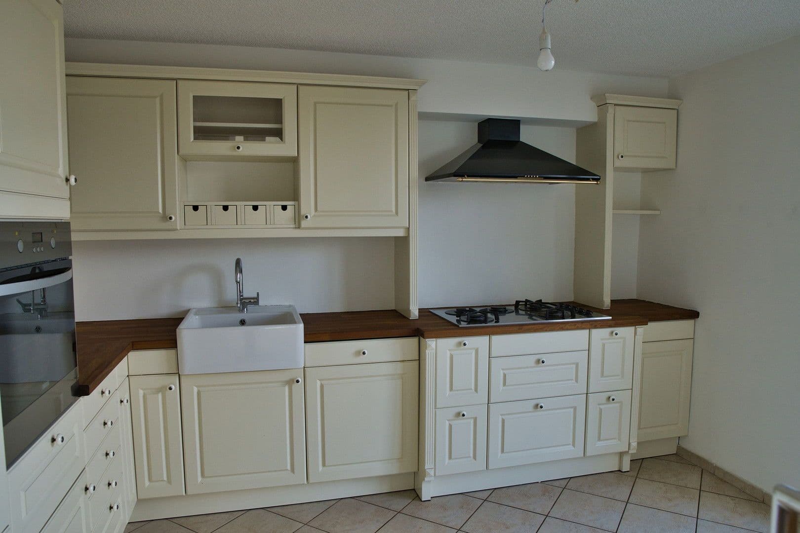 3 bedroom flat to rent, 114 m², Wilhelm-von-Capitaine Strasse 18, Köln, North Rhine-Westphalia 3 bedroom flat to rent, 114 m², Wilhelm-von-Capitaine Strasse 18, Köln, North Rhine-Westphalia