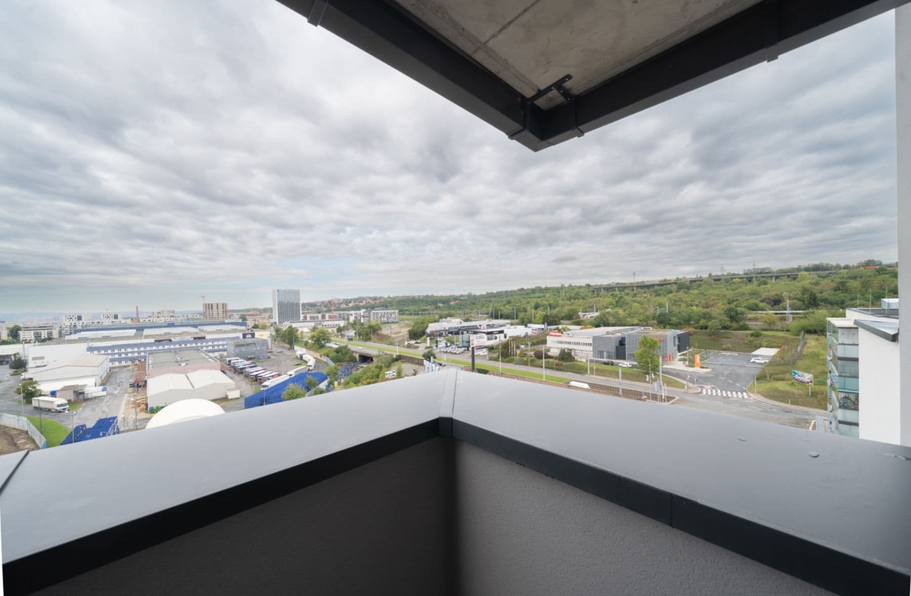 1 bedroom with open-plan kitchen flat to rent, 52 m², Laponská, Prague, Prague 1 bedroom with open-plan kitchen flat to rent, 52 m², Laponská, Prague, Prague