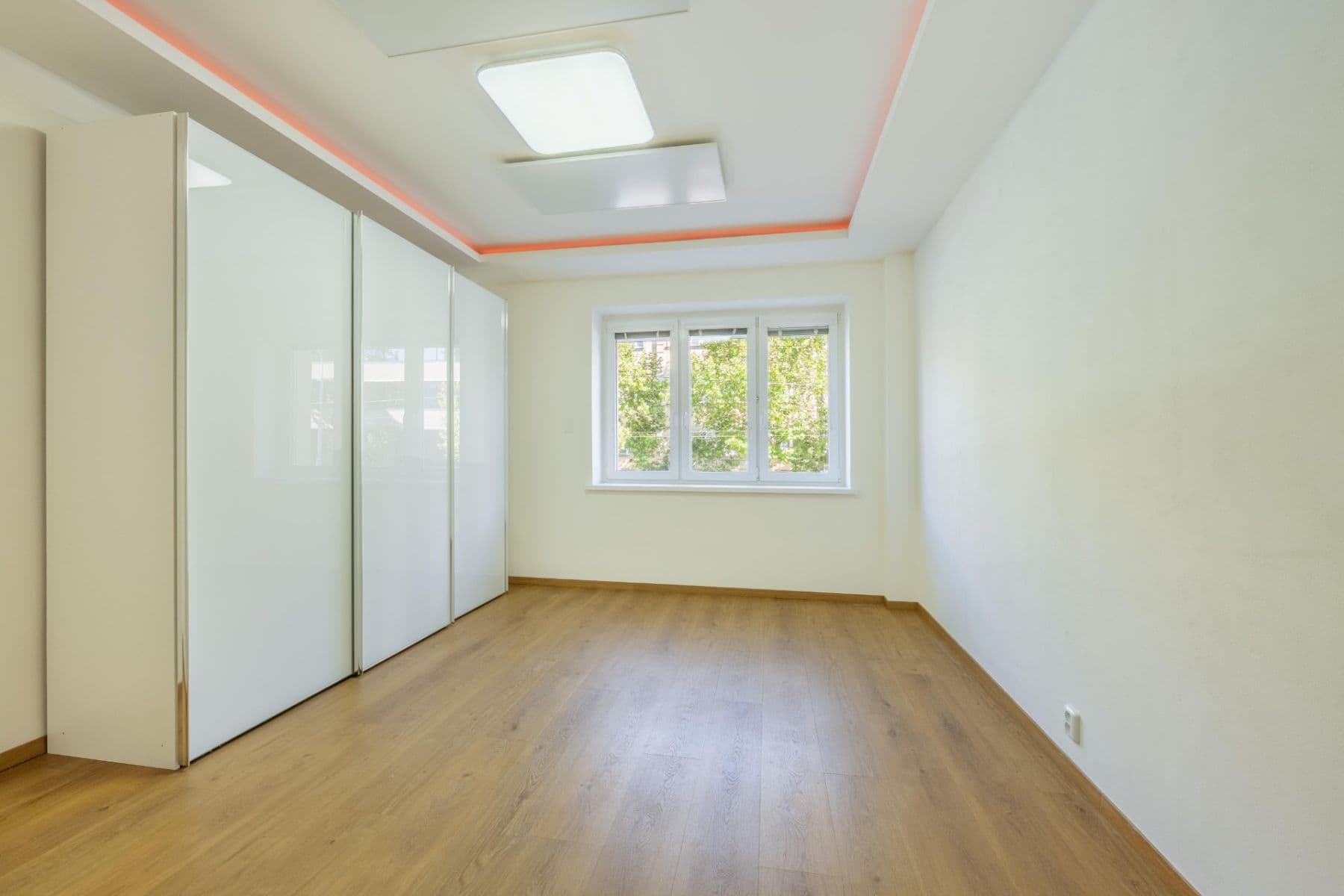 1 bedroom with open-plan kitchen flat to rent, 46 m², Hartigova, Prague, Prague 1 bedroom with open-plan kitchen flat to rent, 46 m², Hartigova, Prague, Prague