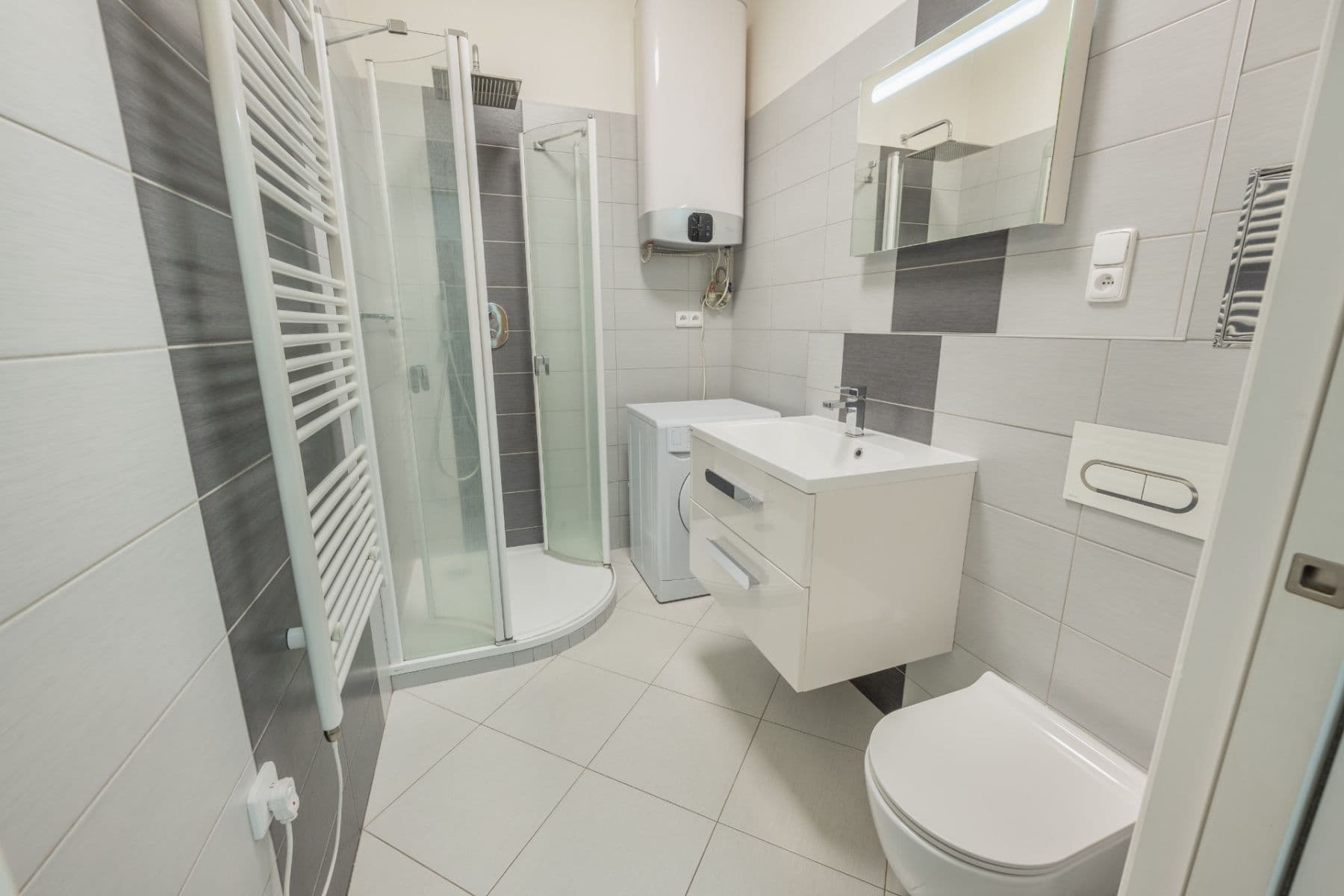 1 bedroom with open-plan kitchen flat to rent, 46 m², Hartigova, Prague, Prague 1 bedroom with open-plan kitchen flat to rent, 46 m², Hartigova, Prague, Prague