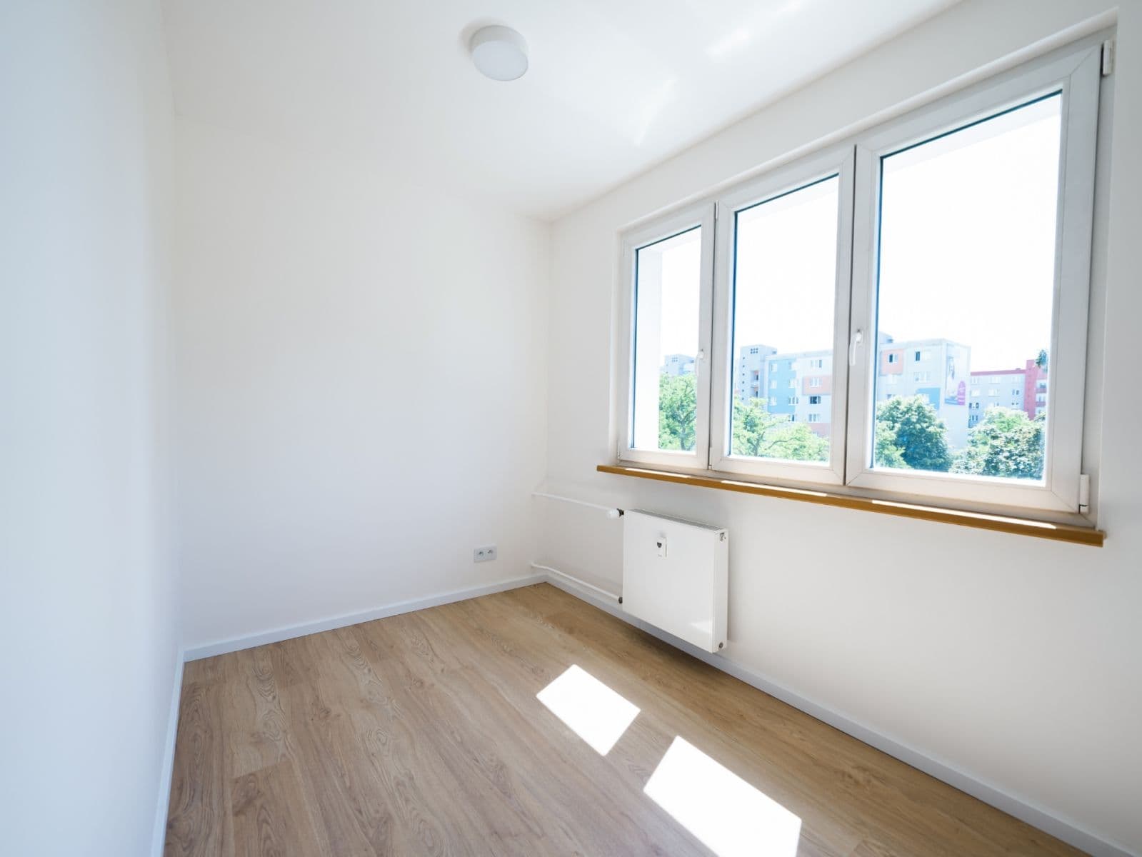 2 bedroom with open-plan kitchen flat to rent, 53 m², Káranská, Prague, Prague 2 bedroom with open-plan kitchen flat to rent, 53 m², Káranská, Prague, Prague