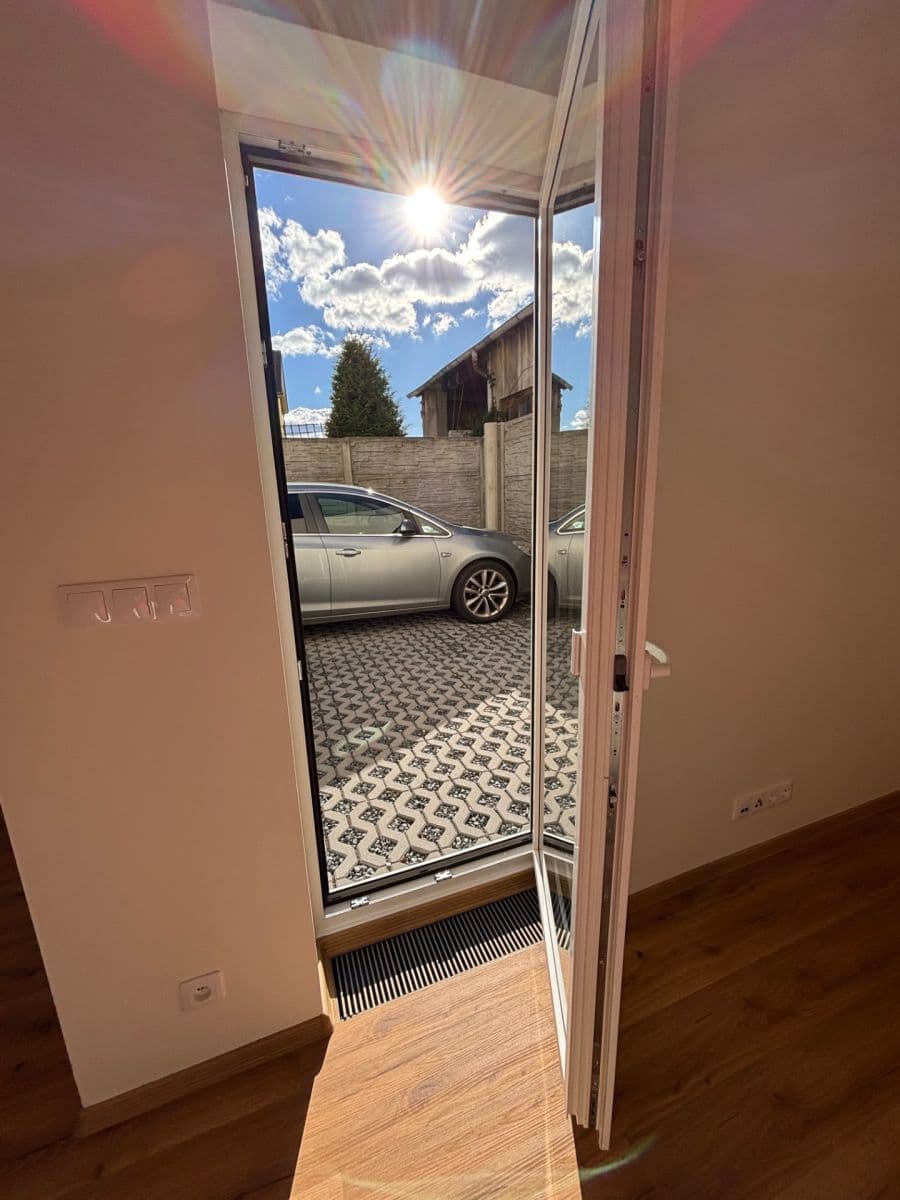 1 bedroom with open-plan kitchen flat to rent, 57 m², Široká, Říčany, Středočeský Region 1 bedroom with open-plan kitchen flat to rent, 57 m², Široká, Říčany, Středočeský Region