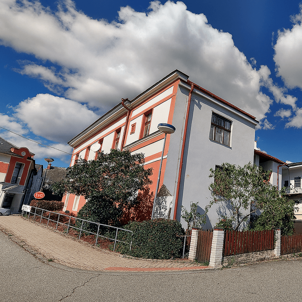 house for sale, 360 m², náměstí T. G. Masaryka, Veselí nad Lužnicí, Jihočeský Region house for sale, 360 m², náměstí T. G. Masaryka, Veselí nad Lužnicí, Jihočeský Region