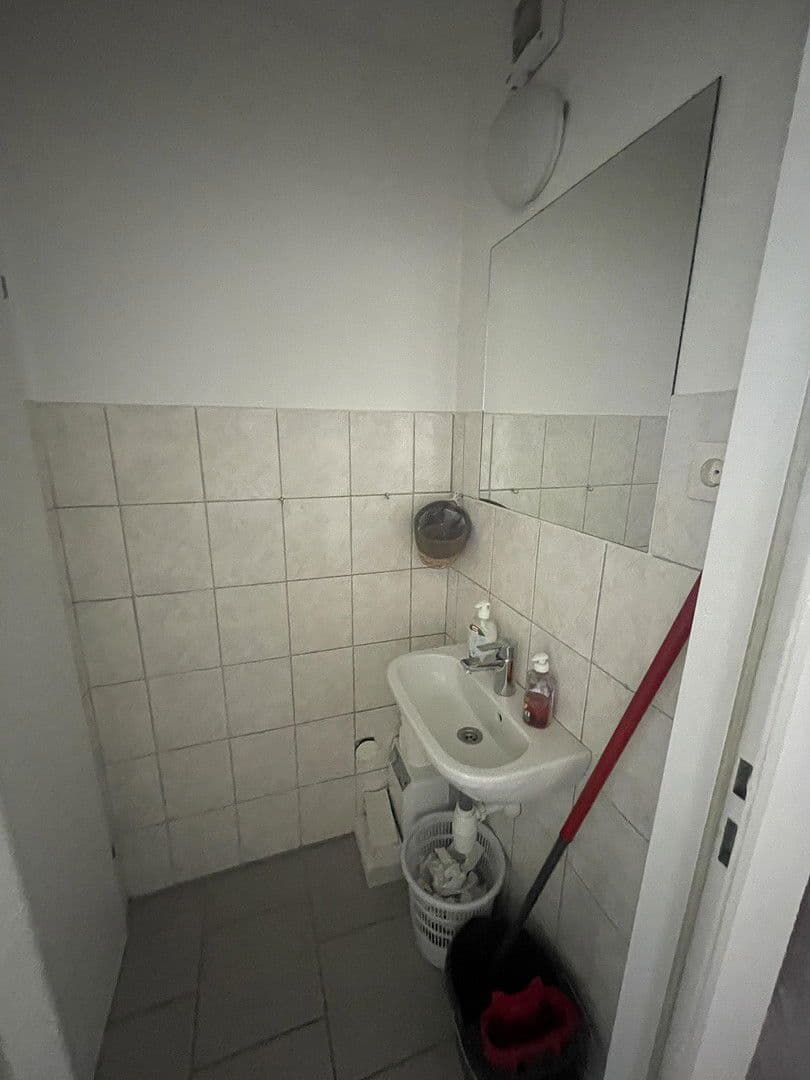 office for sale, 42 m², Bahnhofplatz, Krems an der Donau, Lower Austria office for sale, 42 m², Bahnhofplatz, Krems an der Donau, Lower Austria