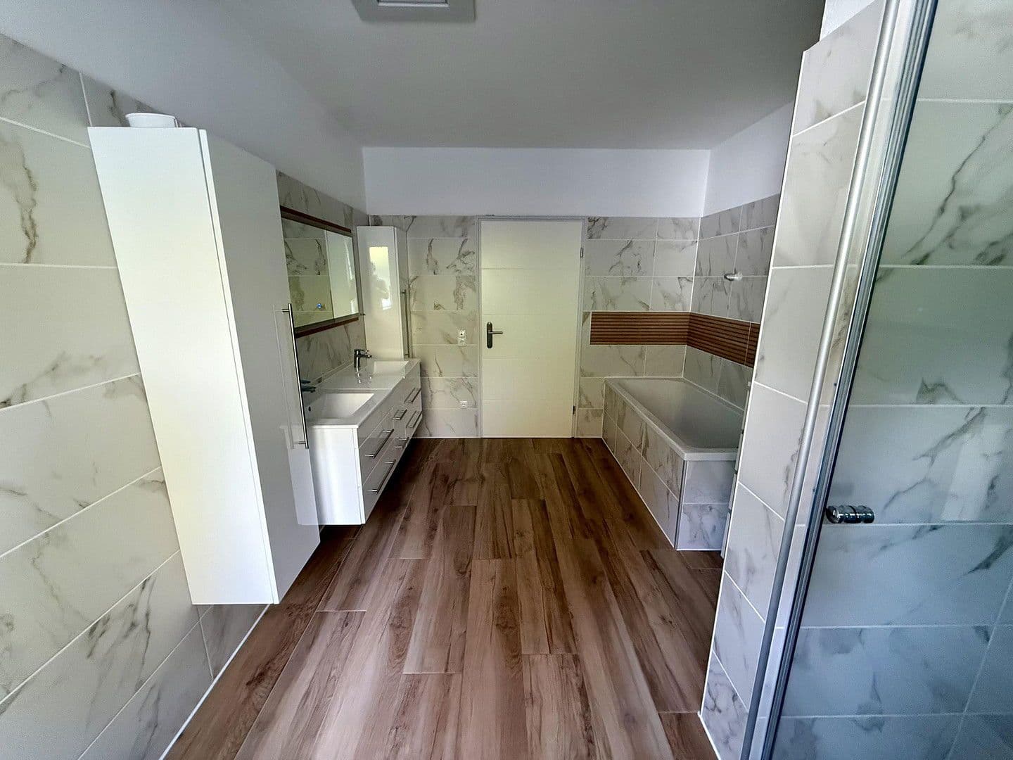 5 bedroom flat to rent, 236 m², Berg, Bavaria 5 bedroom flat to rent, 236 m², Berg, Bavaria