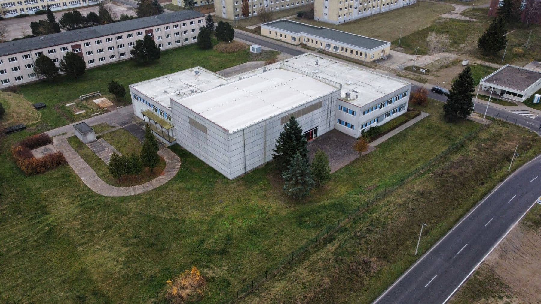 non-residential property for sale, 28,300 m², Lützowstr. 1, Stavenhagen, Mecklenburg-Vorpommern non-residential property for sale, 28,300 m², Lützowstr. 1, Stavenhagen, Mecklenburg-Vorpommern