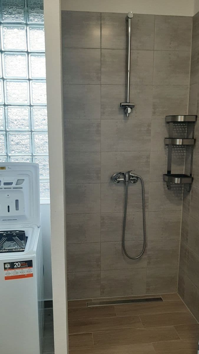 Studio flat to rent, 35 m², U Stojanu, Prague, Prague Studio flat to rent, 35 m², U Stojanu, Prague, Prague