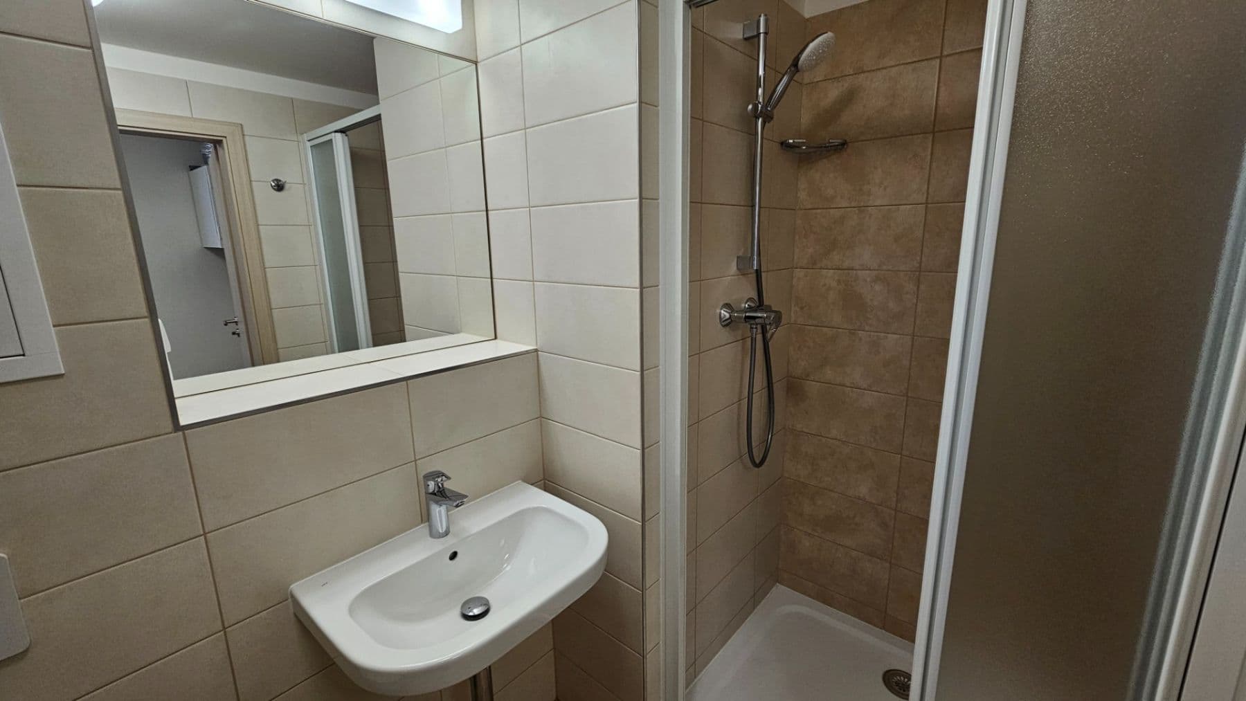 1 bedroom with open-plan kitchen flat to rent, 53 m², Sinkulova, Prague, Prague 1 bedroom with open-plan kitchen flat to rent, 53 m², Sinkulova, Prague, Prague