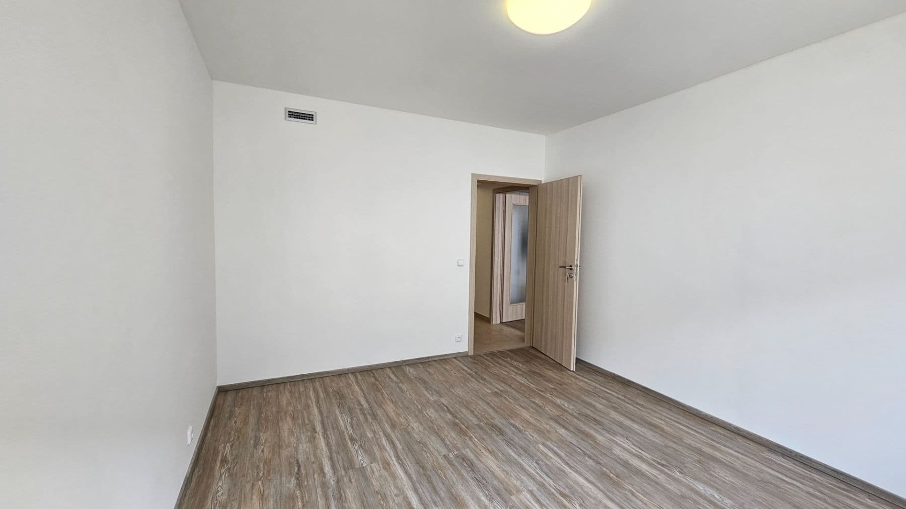 1 bedroom with open-plan kitchen flat to rent, 53 m², Sinkulova, Prague, Prague 1 bedroom with open-plan kitchen flat to rent, 53 m², Sinkulova, Prague, Prague