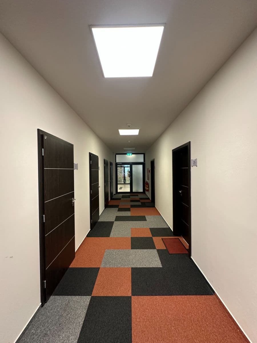 office to rent, 19 m², Kurzova, Prague, Prague office to rent, 19 m², Kurzova, Prague, Prague