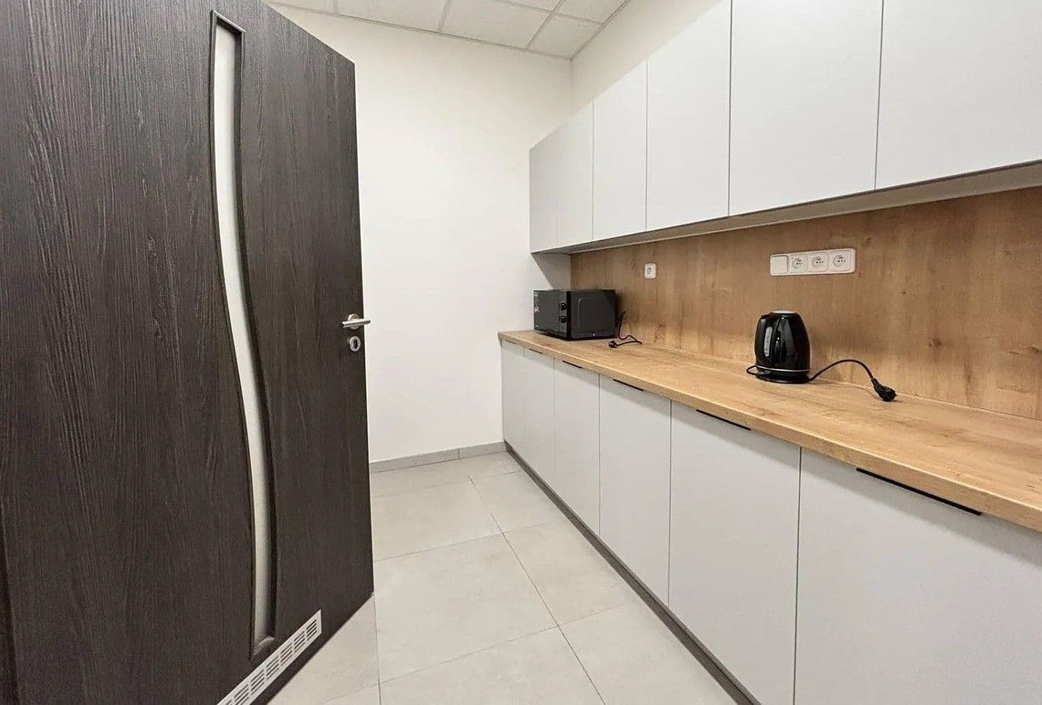 office to rent, 19 m², Kurzova, Prague, Prague office to rent, 19 m², Kurzova, Prague, Prague