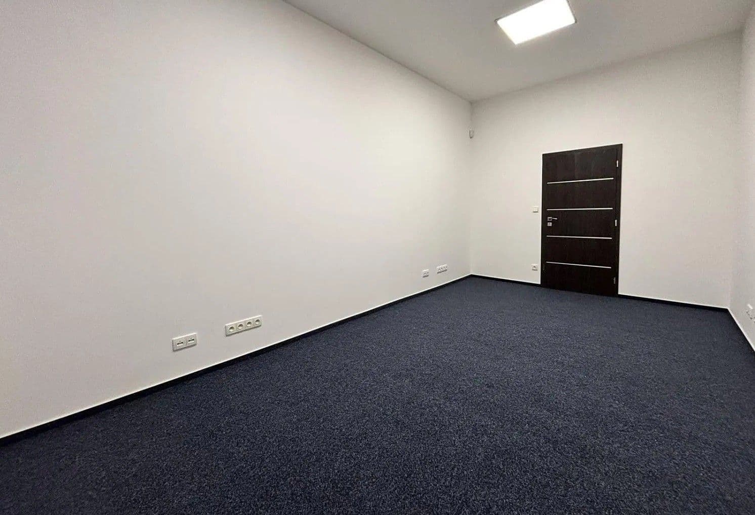 office to rent, 19 m², Kurzova, Prague, Prague office to rent, 19 m², Kurzova, Prague, Prague