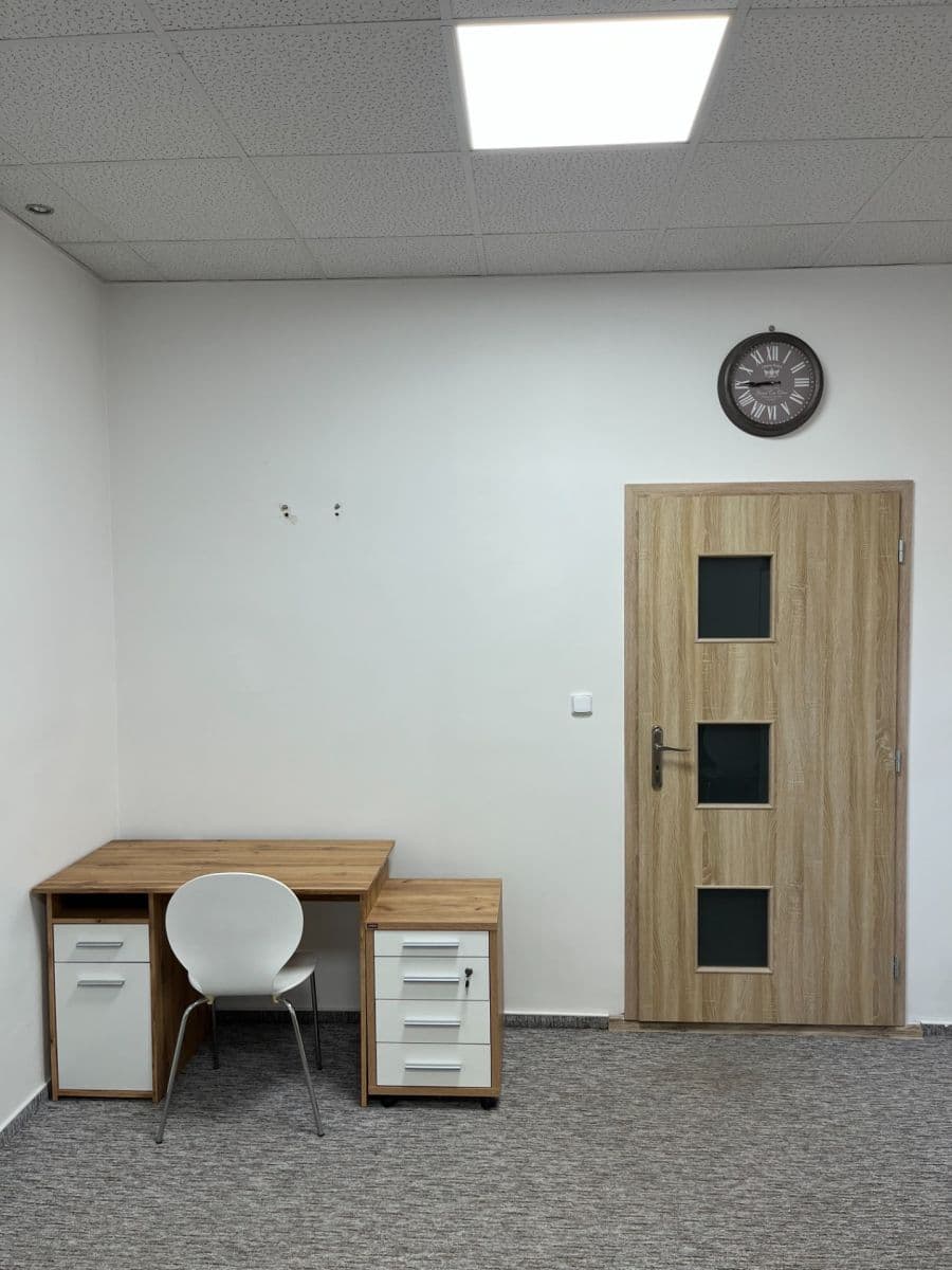 office to rent, 22 m², Šantova, Olomouc, Olomoucký Region office to rent, 22 m², Šantova, Olomouc, Olomoucký Region