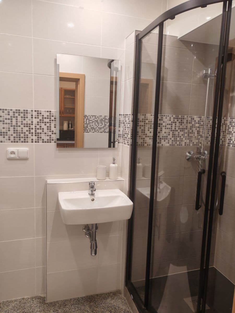 2 bedroom flat to rent, 50 m², Luční vrch, Karlovy Vary, Karlovarský Region 2 bedroom flat to rent, 50 m², Luční vrch, Karlovy Vary, Karlovarský Region