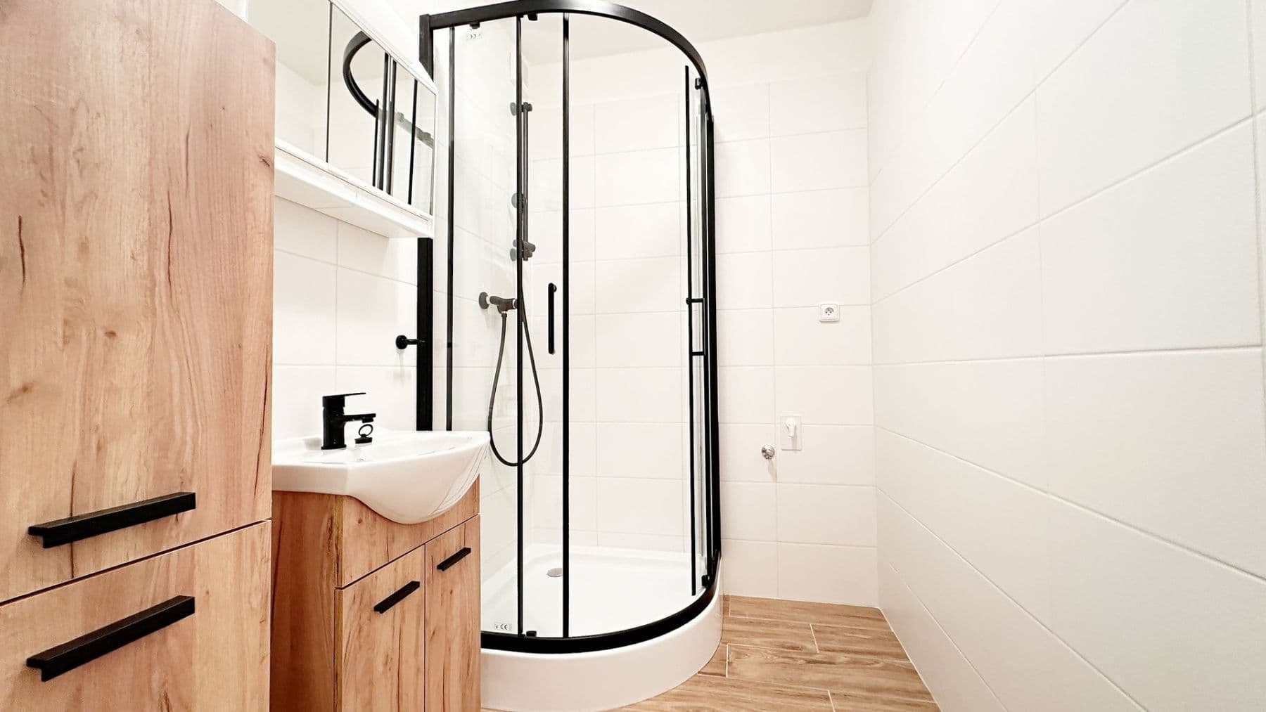 1 bedroom with open-plan kitchen flat to rent, 56 m², Budovatelů, Příbram, Středočeský Region 1 bedroom with open-plan kitchen flat to rent, 56 m², Budovatelů, Příbram, Středočeský Region