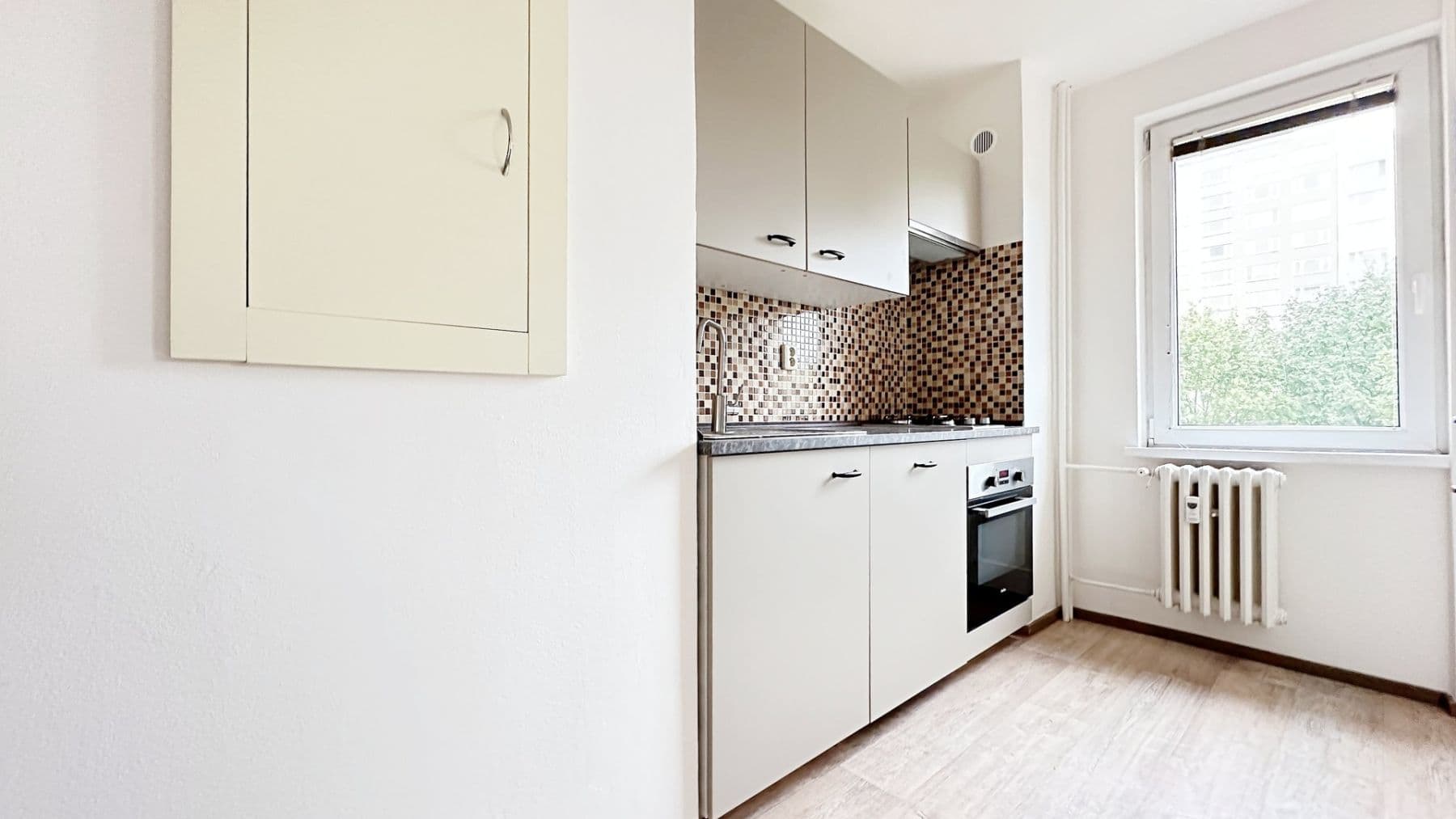 1 bedroom with open-plan kitchen flat to rent, 56 m², Budovatelů, Příbram, Středočeský Region 1 bedroom with open-plan kitchen flat to rent, 56 m², Budovatelů, Příbram, Středočeský Region