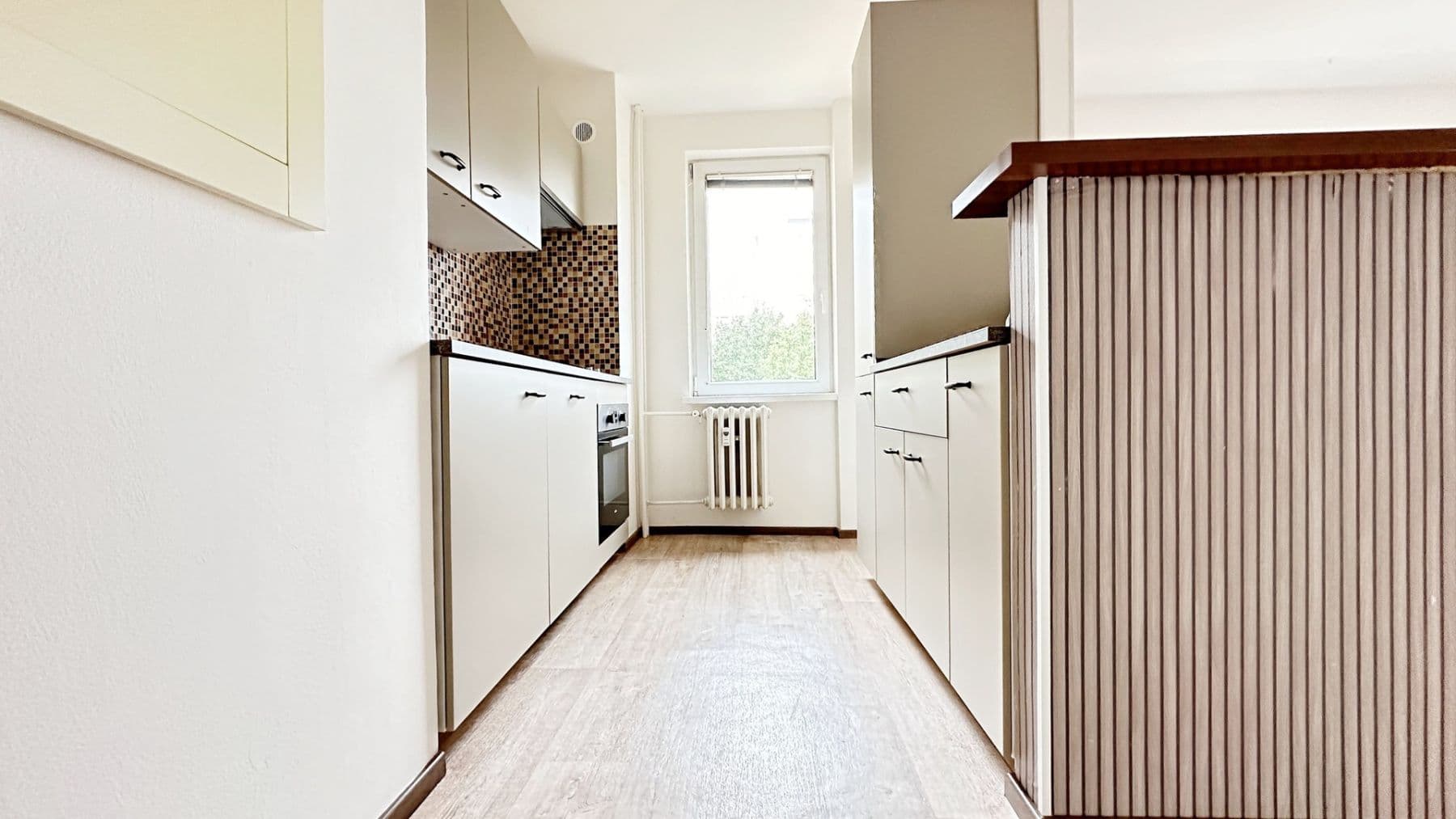 1 bedroom with open-plan kitchen flat to rent, 56 m², Budovatelů, Příbram, Středočeský Region 1 bedroom with open-plan kitchen flat to rent, 56 m², Budovatelů, Příbram, Středočeský Region